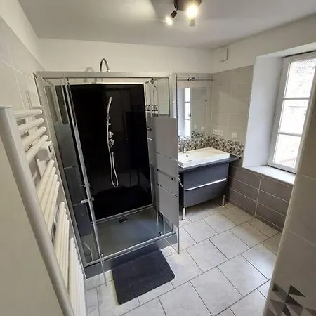 En Centre De Village Betz