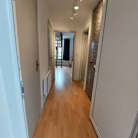 En Centre De Village Betz